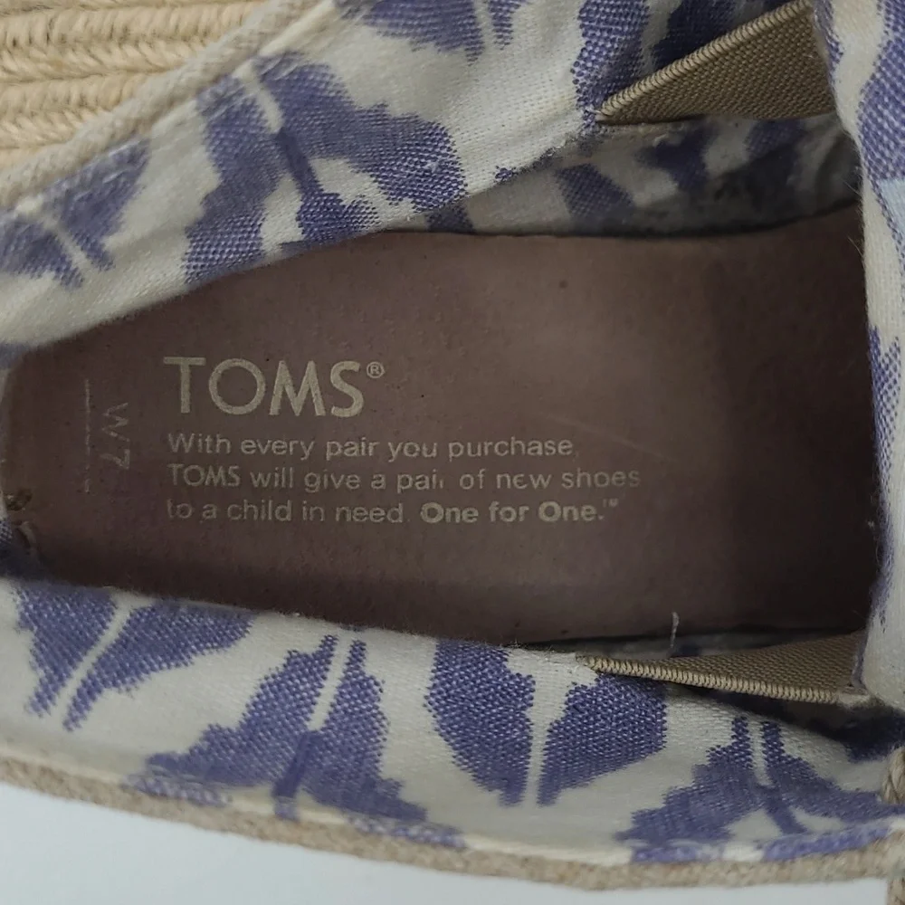 TOMS Desert Wedge Oatmeal Linen Canvas Espadrille Lace Up Booties‎ Tan 9.5